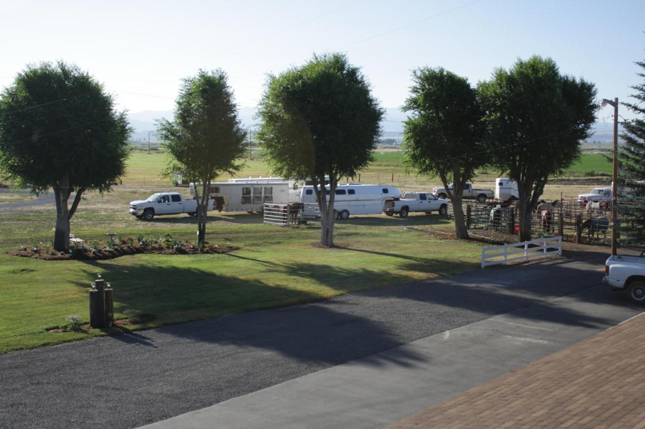 Rim Rock Motel Alturas Zewnętrze zdjęcie
