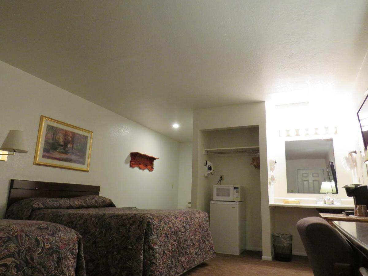 Rim Rock Motel Alturas Zewnętrze zdjęcie